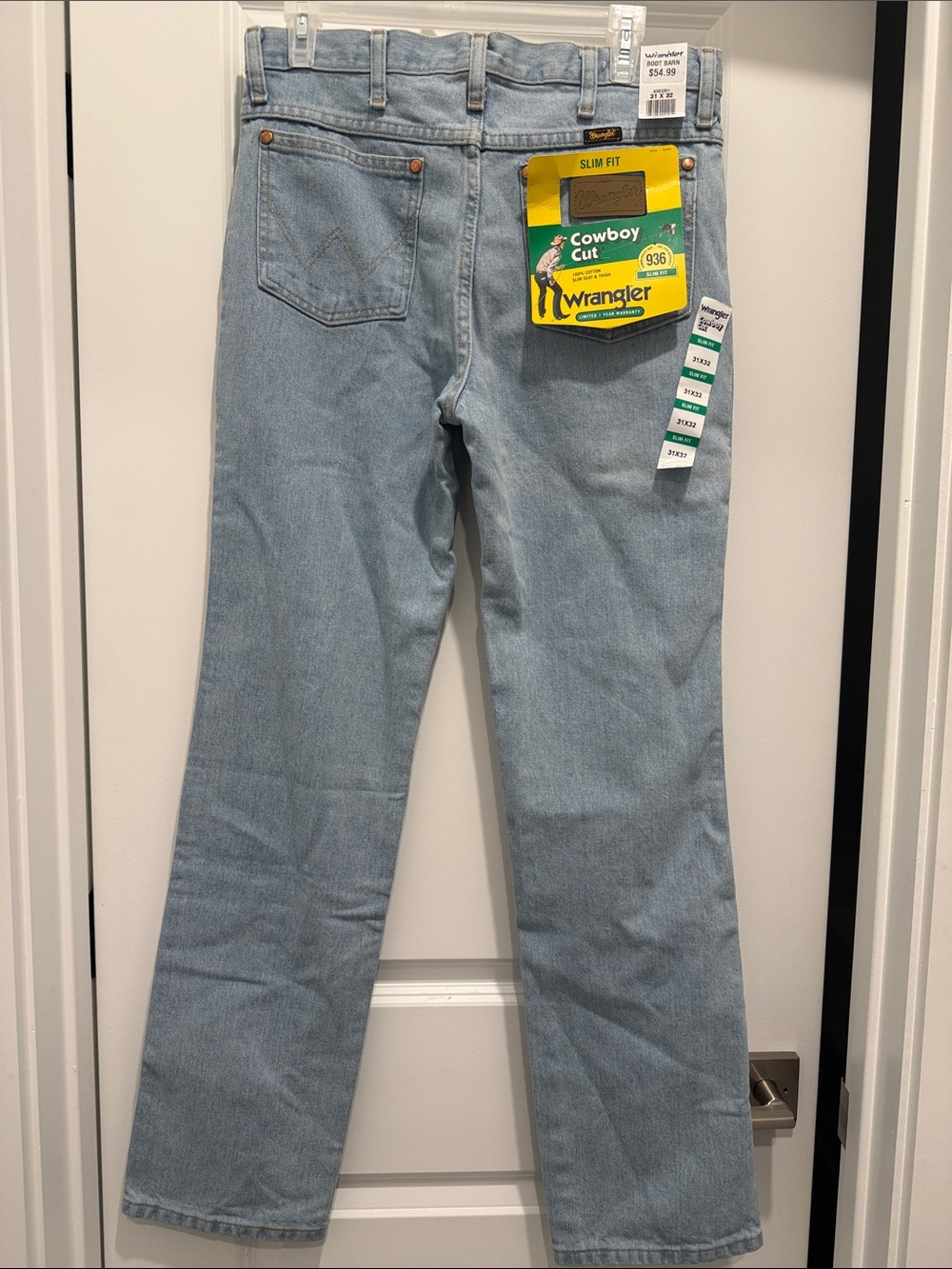 Wrangler Men’s Cowboy Cut Boot Cut Jeans - Light Blue Wash Size 31x32